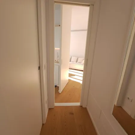 The Window On The Theatre And The Cathedral - Luxury Appartement Côme